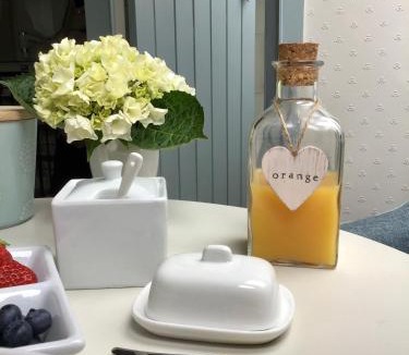 Knaresborough Bed & Breakfast | Waterside Cottage Bed and Breakfast