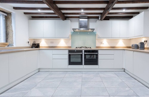 Todmorden House | Waterside Cottage!