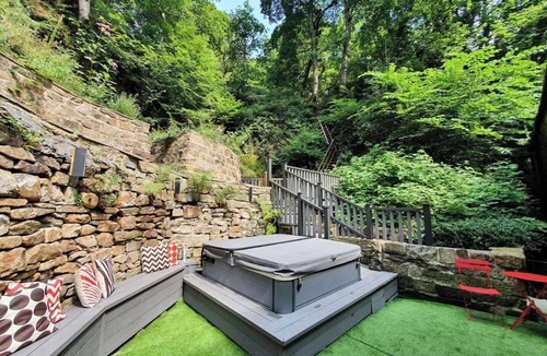 Todmorden House | Waterside Cottage!