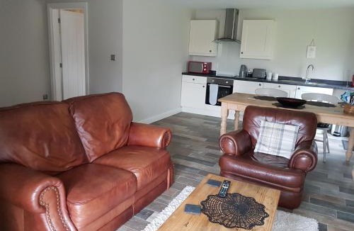 Low Catton House | Waterside Cottage