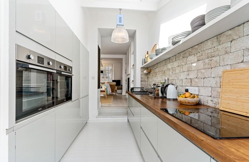 Flushing House | Waterside cottage with sea views & log burner