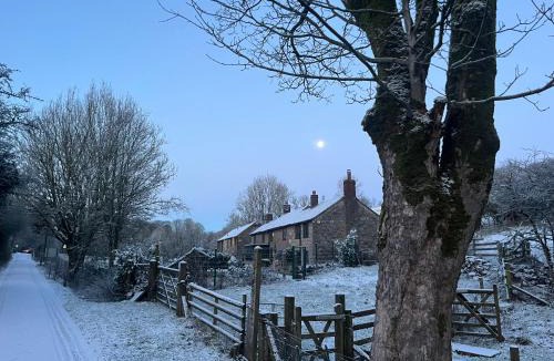 Cauldon Low House | Waterside Cottages