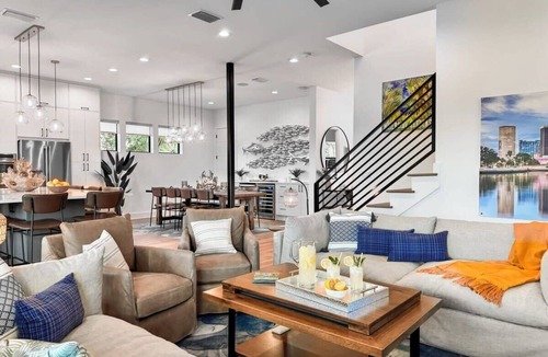 South Seminole Heights House | Waterside Gardens: Featured on TV Show "StayCation"