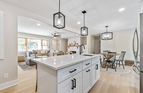 Russells Point House | Waterside Haven + Hot Tub l Fire Pit