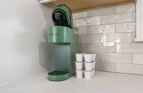 Russells Point House | Waterside Haven + Hot Tub l Fire Pit