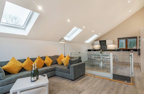 Rastrick Cottage | Waterside Lodge Four - UK36706