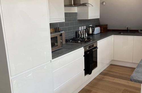 Ewhurst Green Cabin | Waterside Lodge - Lake View