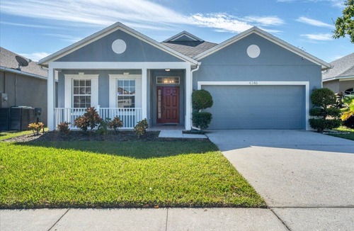 Orlando House | Waterside. Pet friendly. UCF area.