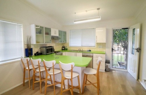 Blacksmiths House | Waterside Retreat @ Blacksmiths Beach