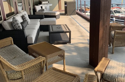 Lakeside Condo | Waterside Retreat with Huge Wraparound Deck