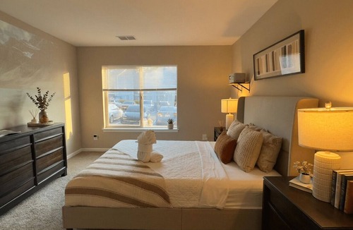 Reston Bed & Breakfast | Waterside - Unit 11 Reston