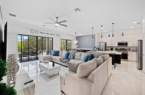 Davenport Cottage | Watersong Swanky