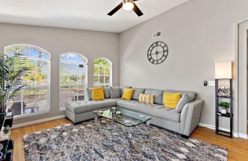 Sunridge Woods Villa | Waterview 3 bed in Sunridge Woods