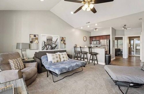 Lake Delton Condo | Waterview at Delton Grand