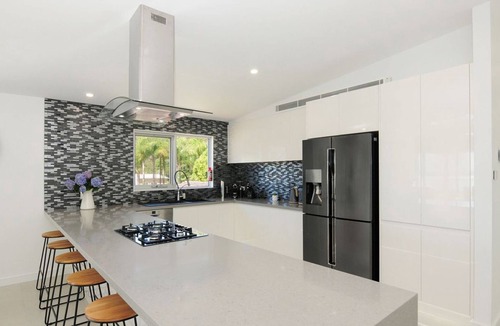 Huskisson House | Waterview by Experience Jervis Bay