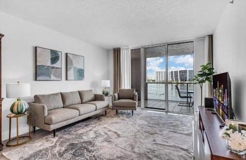 Sunny Isles Beach Apartment | Waterview Luxury 2-Bedroom Condo Sunny Isles Beach