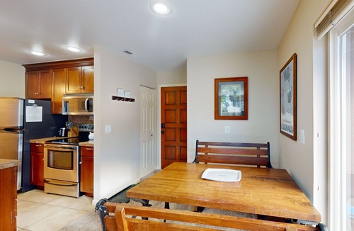 Avon Condo | Waterview Mountain Condo | Patio, Fireplace & Views - Near Skiing/Eagle River