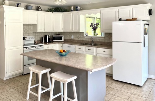 Shediac House | Waterview Oasis