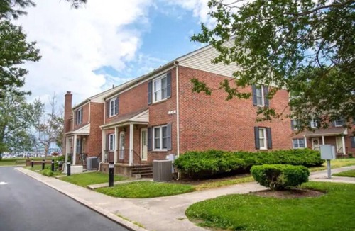 Cambridge House | Waterviews, Comfort & Convenience!