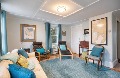 Gloucester House | Waterway View Steps to Ocean, Beach, Blvd, Park