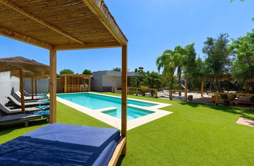 Almoradi Villa | WaterWheel Villa by Fidalsa