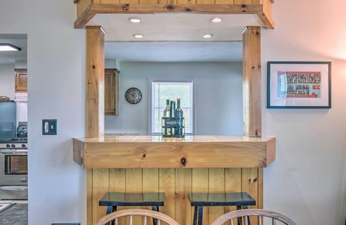 Town of Reading House | Watkins Glen Lakeview Cottage w/Waterfall!