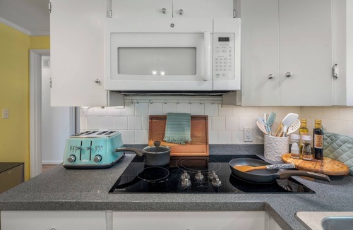 North Queen Anne House | Watling House