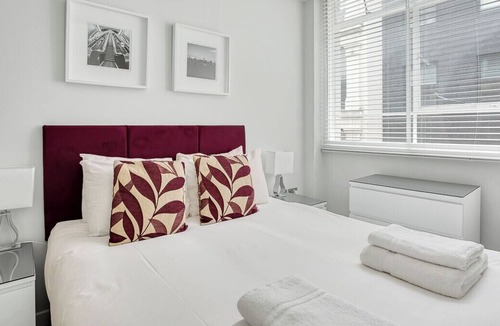 Coleman Street Apartment | Watling Street Residence 4