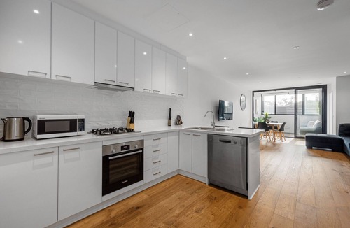 McCrae Apartment | Wattle Beachside Apartment