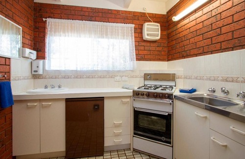 Seymour Hotel | Wattle Motel