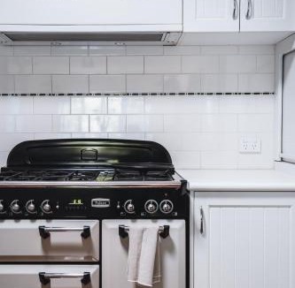 Castlemaine House | Wattle Terrace