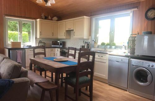 Tiverton House | Wattles-E4527