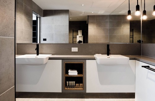 Waurn Ponds Hotel | Waurn Ponds Estate