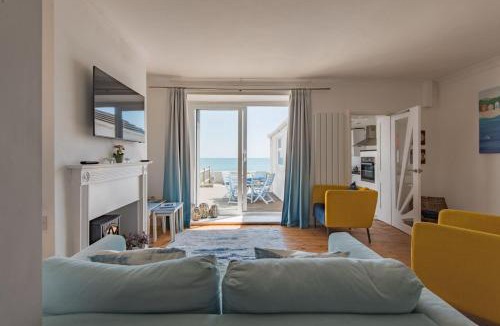 Sandgate House | Wave Cottage by Bloom Stays