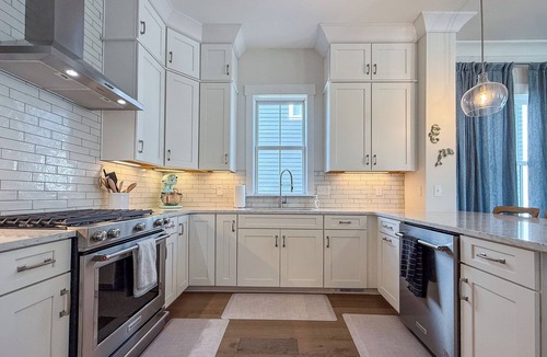 Cape Charles House | Wave Haven @ Cape Charles, a new house near a private beach & nature preserve.