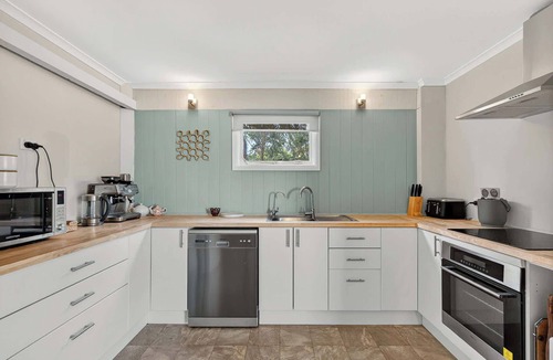 Goolwa South House | Wave & Willow Shack - McKinnon