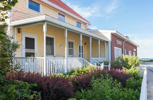 Block Island Apartment | Waverly Suite 1