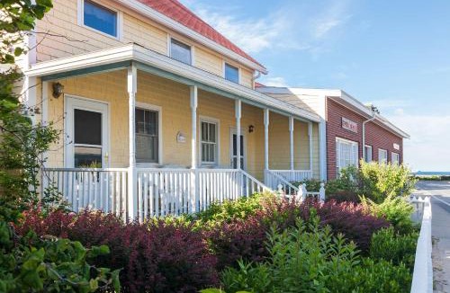 Block Island Hotel | Waverly Suite 2