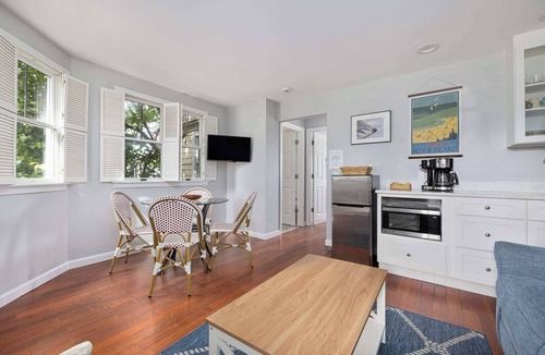 Block Island Apartment | Waverly Suite 2