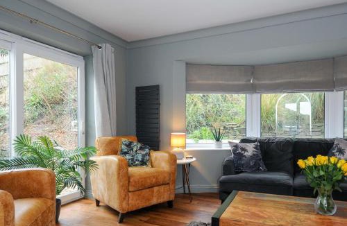 Downderry House | Waves Edge