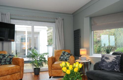 Downderry House | Waves Edge