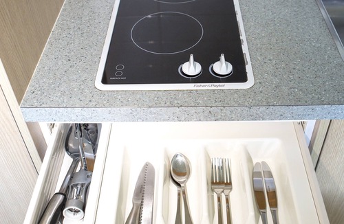 Orewa Hotel | Waves Motel