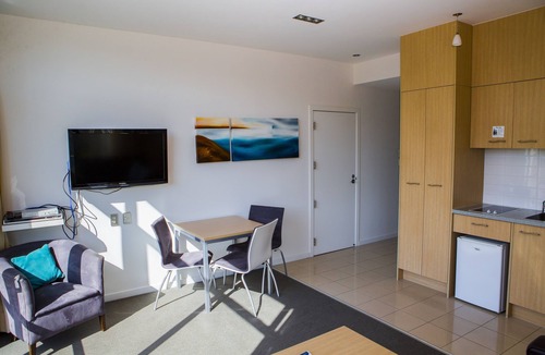 Orewa Hotel | Waves Motel