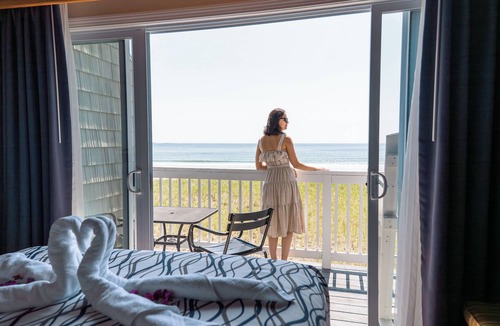 Old Orchard Beach Hotel | Waves Oceanfront Resort