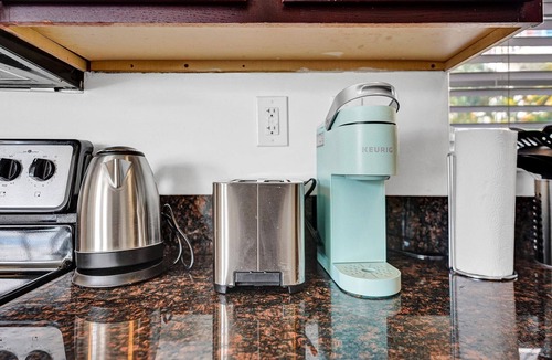 North Beach Apartment | Waves On Desoto