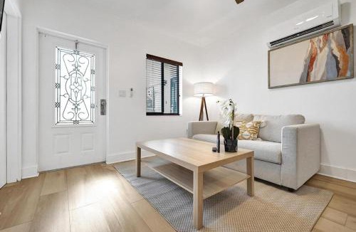 North Beach Apartment | Waves On Walnut # 2-beach Access