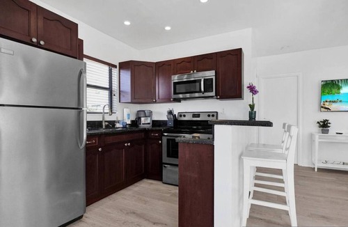 North Beach Apartment | Waves On Walnut 4-beach Access