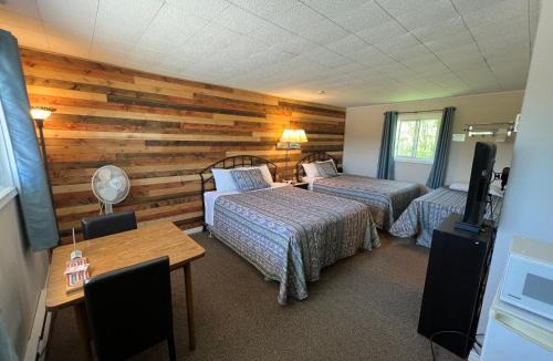 Wawa Hotel | Wawa Northern Lights Motel and Chalets