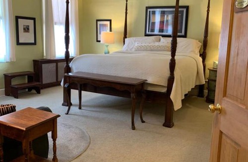 Middlebury Hotel | Waybury Inn