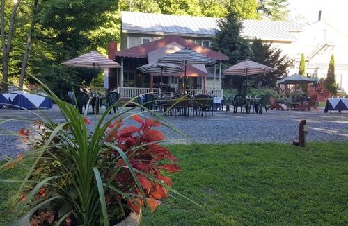 Middlebury Hotel | Waybury Inn